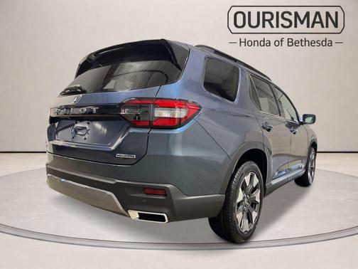 Smoke 2026 Honda Pilot Touring