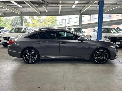 2021 Honda Accord Hybrid Touring