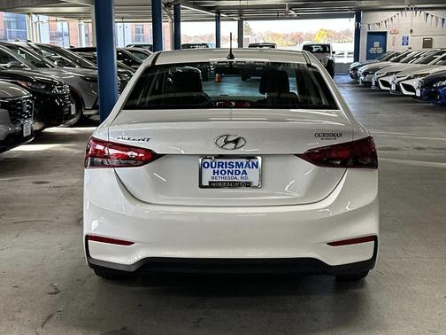 2022 Hyundai Accent SE