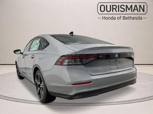 Urban Gray Pearl 2026 Honda Accord SE