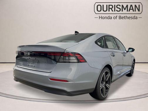 Urban Gray Pearl 2026 Honda Accord SE