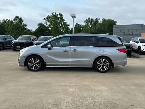 2018 Honda Odyssey Elite
