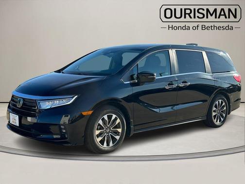 Crystal Black Pearl 2024 Honda Odyssey EX-L
