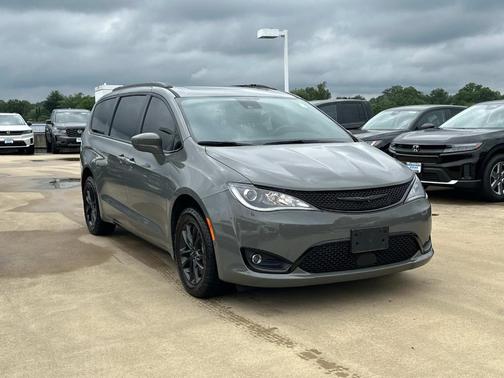 2020 Chrysler Pacifica Launch Edition