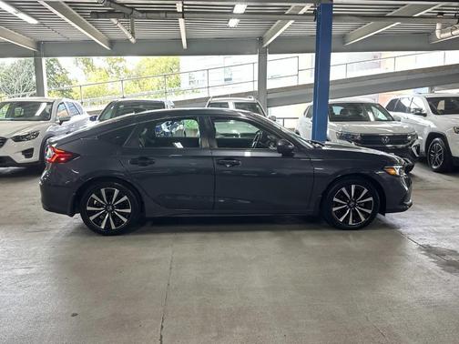 2022 Honda Civic EX-L