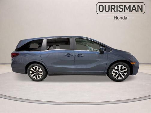 Still Night Pearl 2026 Honda Odyssey EX-L