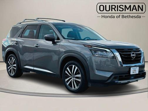 2023 Nissan Pathfinder Platinum
