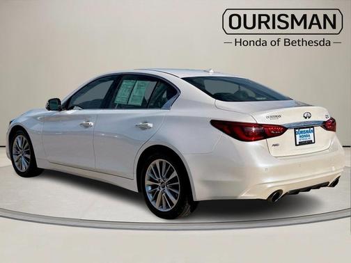 2023 INFINITI Q50 LUXE