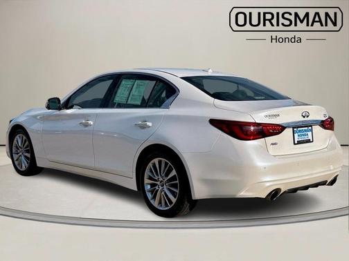 2023 INFINITI Q50 LUXE