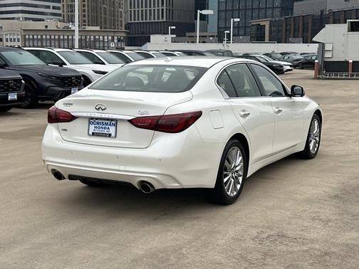 2023 INFINITI Q50 LUXE