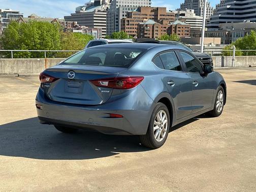 2015 Mazda Mazda3 i Touring