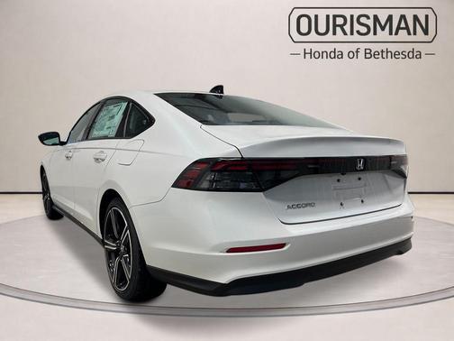 Platinum White Pearl 2026 Honda Accord SE