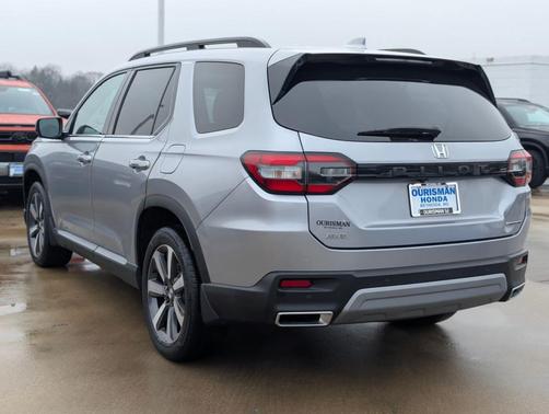 2023 Honda Pilot Touring