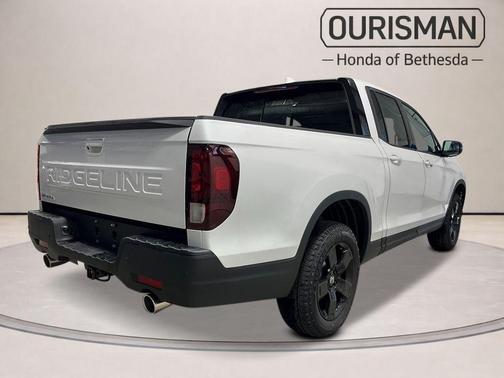 Platinum White Pearl 2026 Honda Ridgeline Black Edition