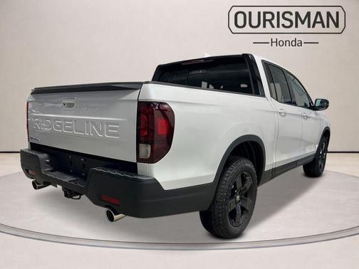 Platinum White 2026 Honda Ridgeline Black Edition