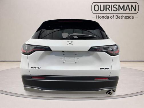 Platinum White Pearl 2026 Honda HR-V Sport