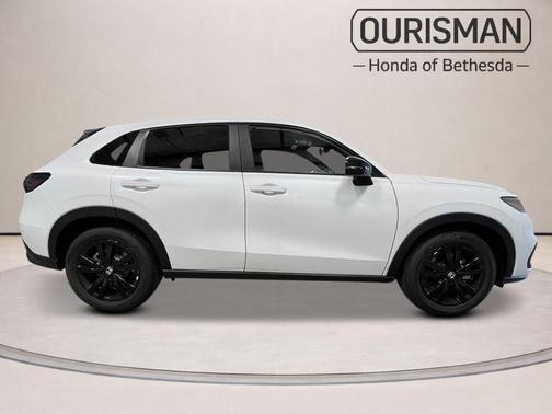 Platinum White Pearl 2026 Honda HR-V Sport