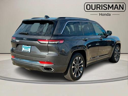 2022 Jeep Grand Cherokee Overland