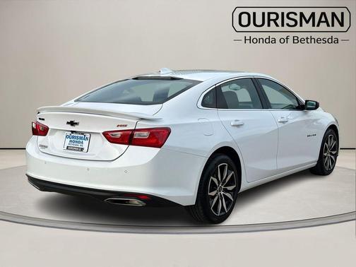 Summit White 2024 Chevrolet Malibu RS