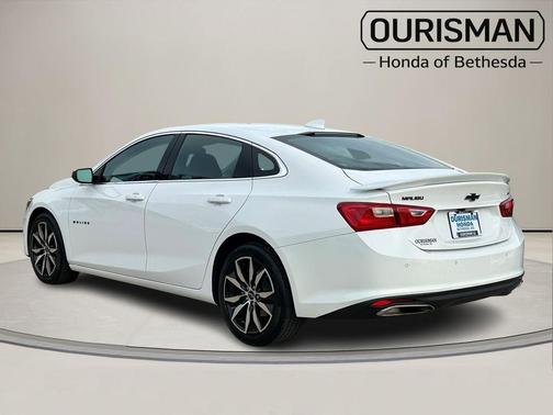 Summit White 2024 Chevrolet Malibu RS