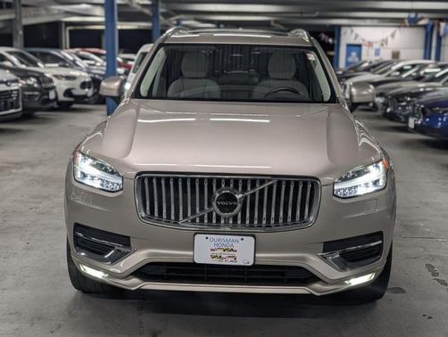 2023 Volvo XC90 B6 Plus 7-Seater