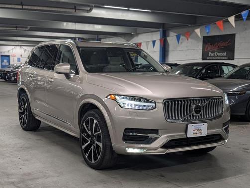 2023 Volvo XC90 B6 Plus 7-Seater