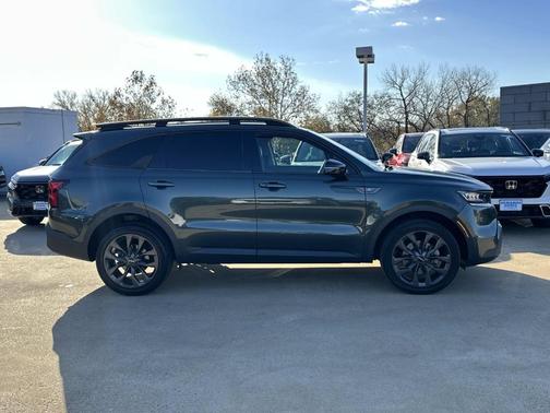 2022 Kia Sorento X-Line EX