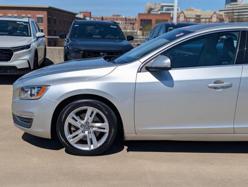 Bright Silver Metallic 2015 Volvo S60 T5 Premier