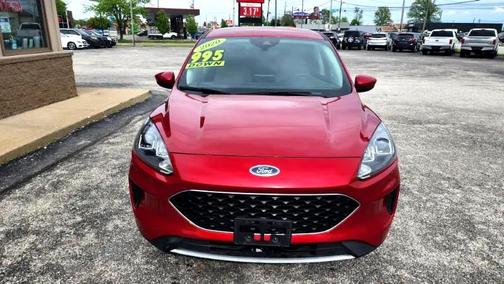 2020 Ford Escape SE