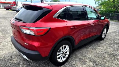 2020 Ford Escape SE