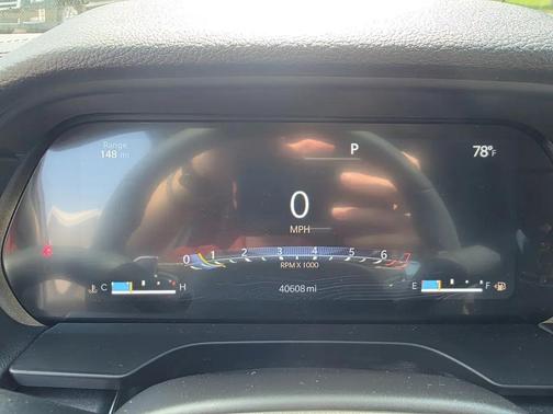 Bright White Clearcoat 2023 Jeep Grand Cherokee Altitude