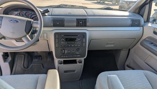 2005 Ford Freestar SE