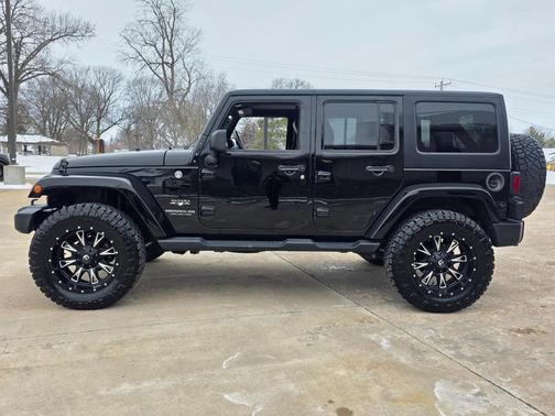 2016 Jeep Wrangler Unlimited Sahara