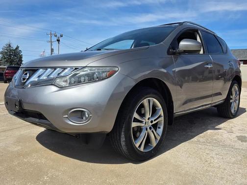 2010 Nissan Murano LE