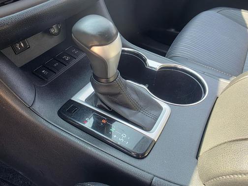 2014 Toyota Highlander LE