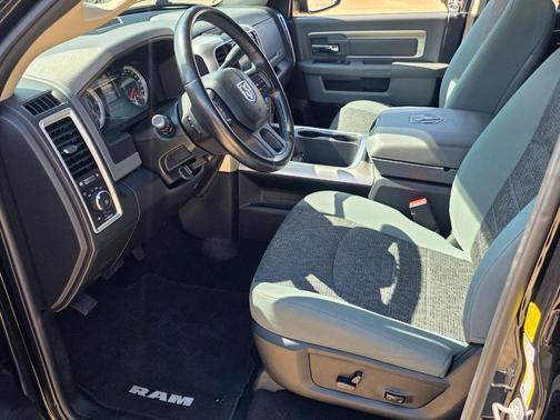 2018 RAM 2500 Lone Star Crew Cab 4x4 8' Box