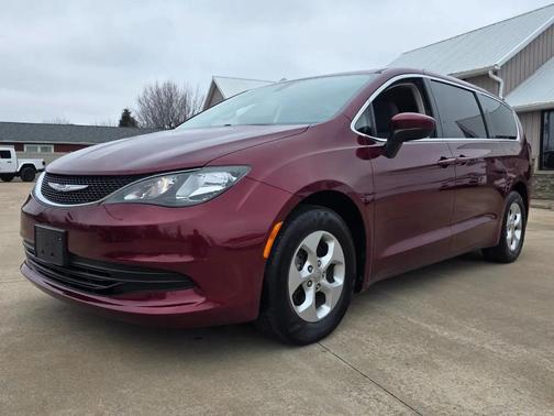 2017 Chrysler Pacifica LX