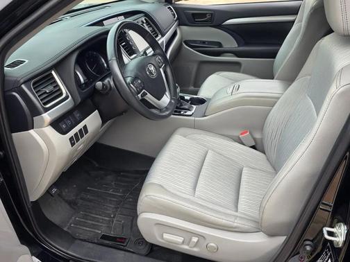 2019 Toyota Highlander LE Plus