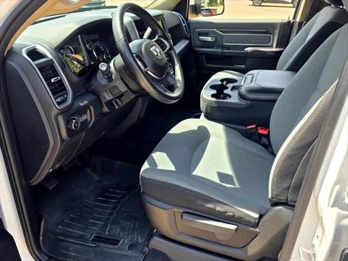2019 RAM 2500 Big Horn Crew Cab 4x4 6'4' Box