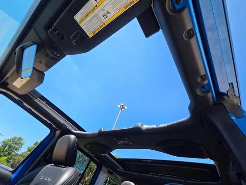 Hydro Blue Pearlcoat 2023 Jeep Wrangler 4xe Sahara