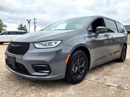 2022 Chrysler Pacifica Hybrid Limited