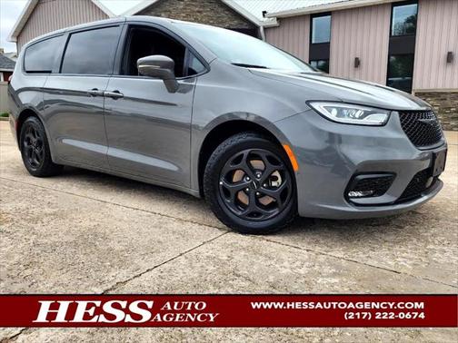2022 Chrysler Pacifica Hybrid Limited