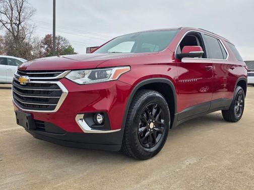 2021 Chevrolet Traverse LT Cloth