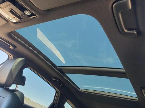 Wolf Gray/Ebony Black Roof 2023 Kia Sportage S