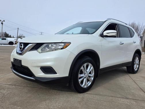 2016 Nissan Rogue SV