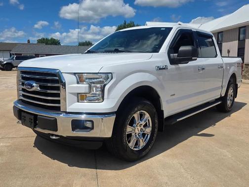 Oxford White 2016 Ford F-150 XLT