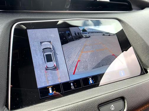 2022 Cadillac XT4 Premium Luxury