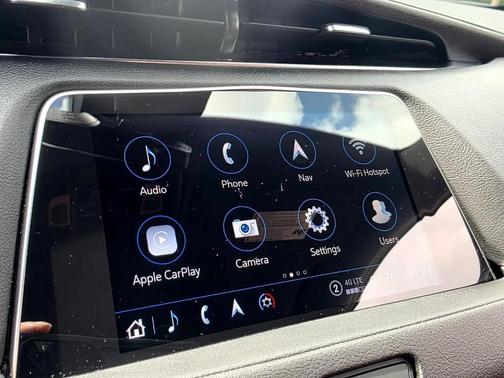 2022 Cadillac XT4 Premium Luxury