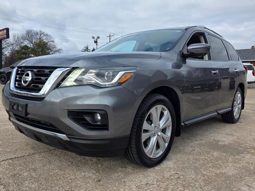 2018 Nissan Pathfinder SL