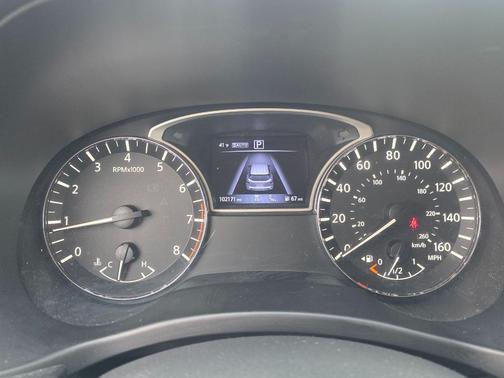 2018 Nissan Pathfinder SL